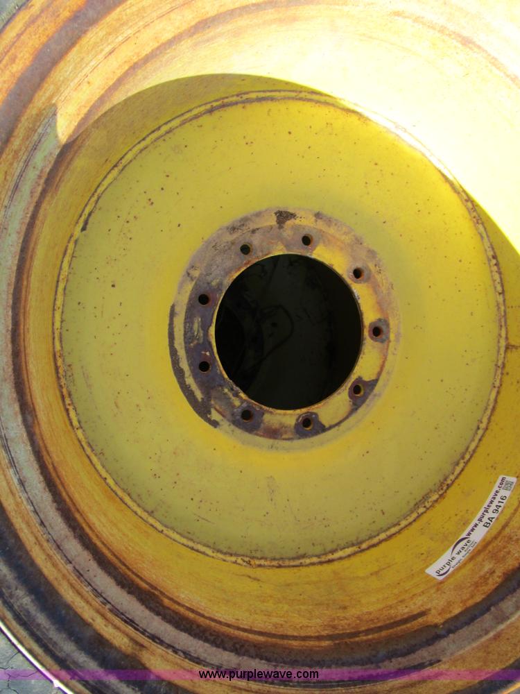 image for item BA9416 Assorted tires and wheels