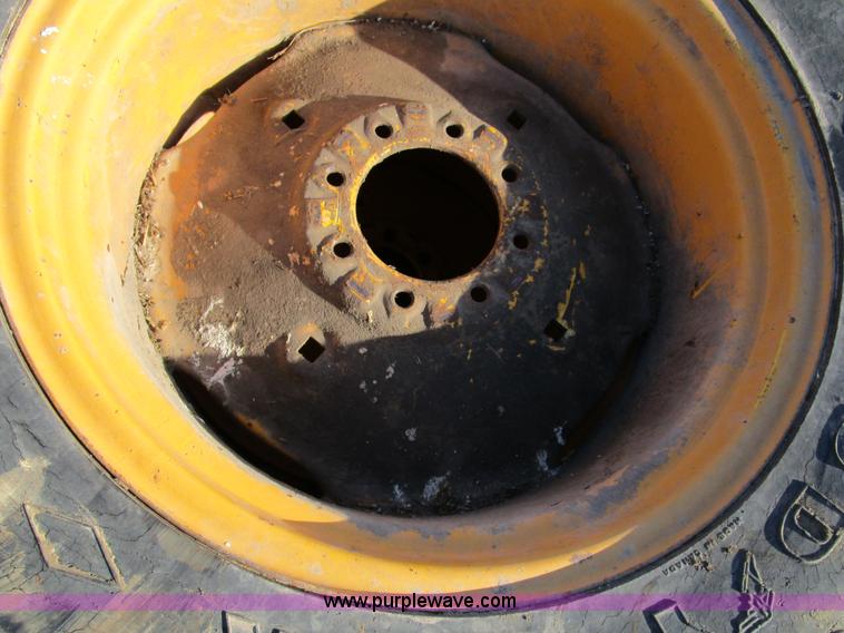 image for item BA9416 Assorted tires and wheels