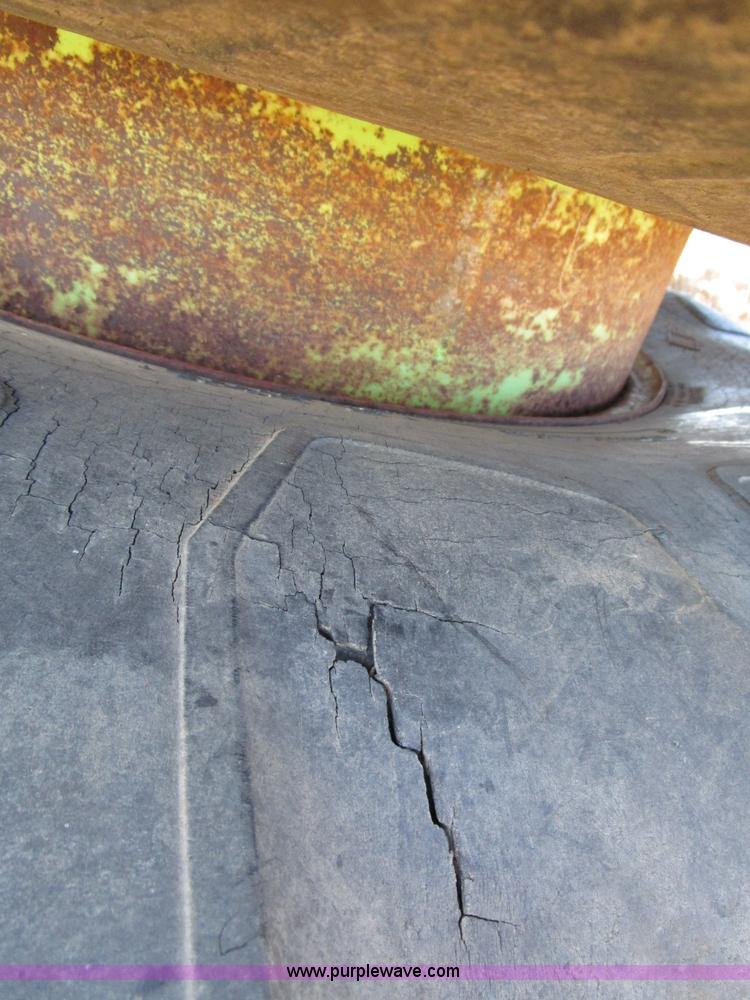 image for item BA9420 (8) 23.1-30 tractor tires