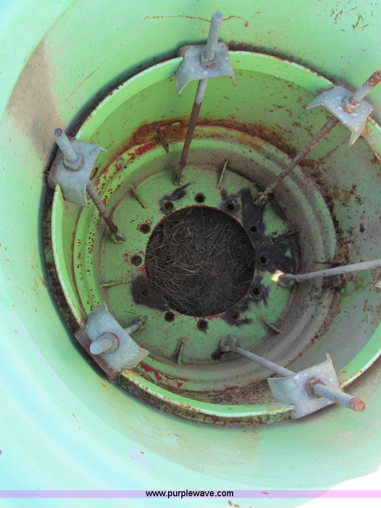 image for item BA9420 (8) 23.1-30 tractor tires