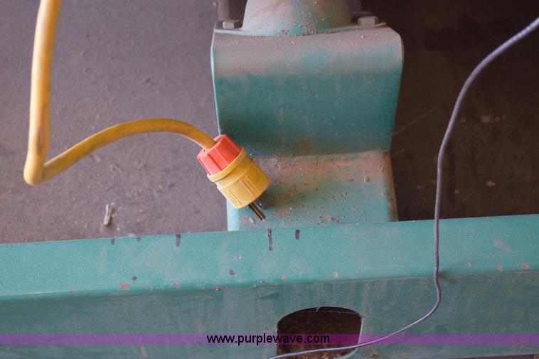 image for item BB9640 Onan 100 generator set