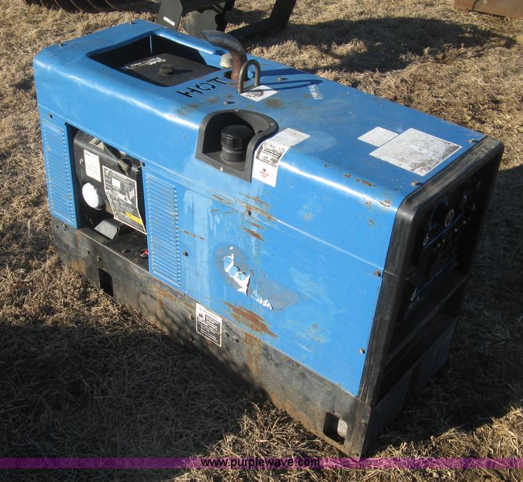 image for item BD9616 Miller Bobcat 225 welder/generator