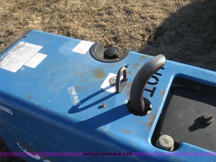 image for item BD9616 Miller Bobcat 225 welder/generator