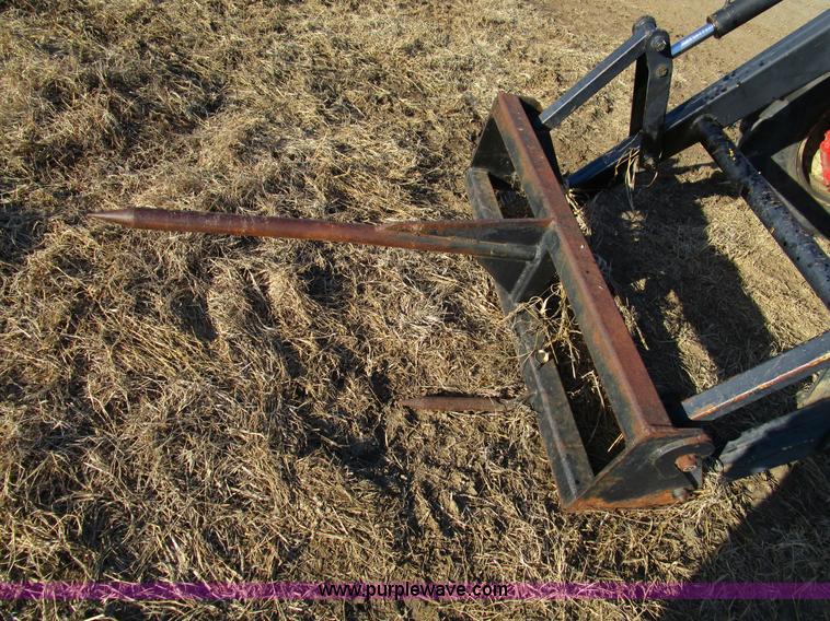 image for item D2246 Belarus 825 MFWD tractor