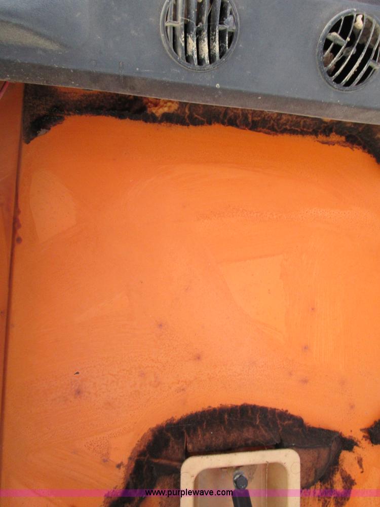 image for item D2246 Belarus 825 MFWD tractor