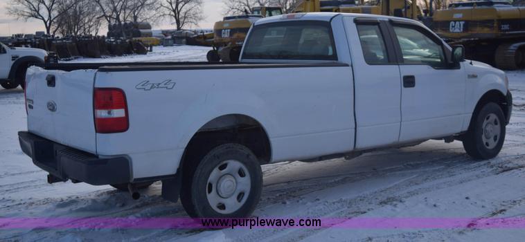 image for item E6075 2007 Ford F150 SuperCab pickup truck