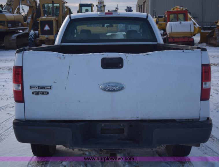 image for item E6075 2007 Ford F150 SuperCab pickup truck