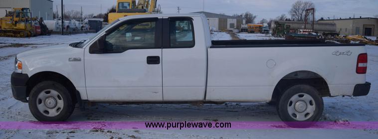 image for item E6075 2007 Ford F150 SuperCab pickup truck