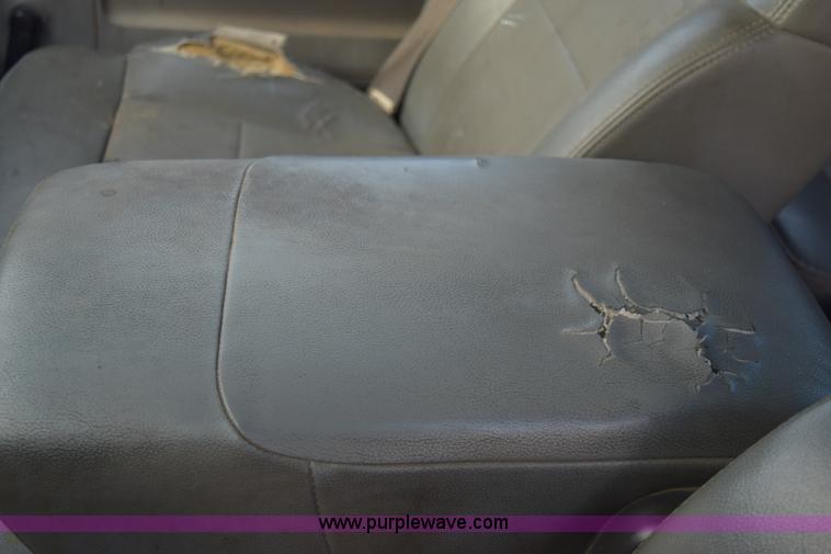 image for item E6075 2007 Ford F150 SuperCab pickup truck