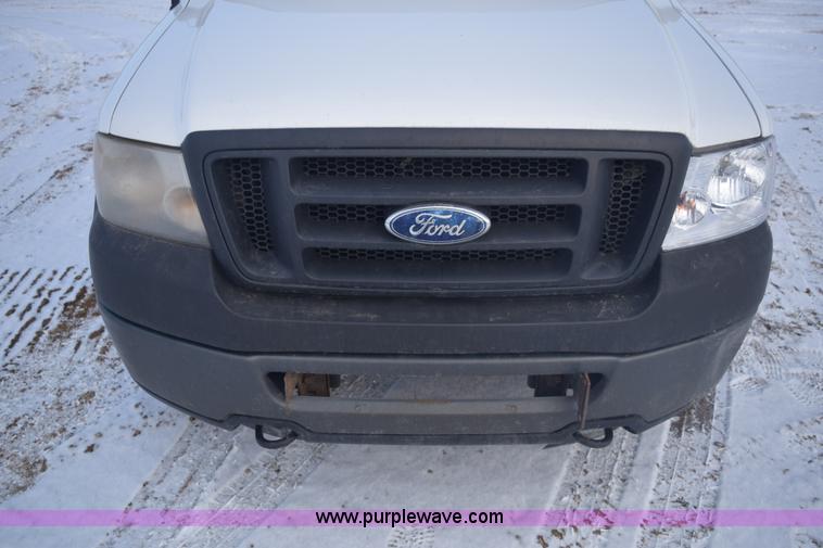 image for item E6075 2007 Ford F150 SuperCab pickup truck