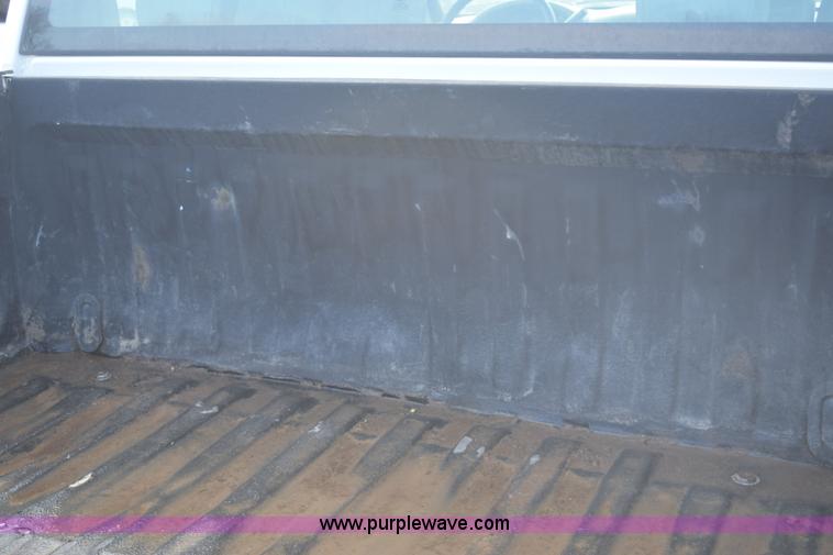 image for item E6075 2007 Ford F150 SuperCab pickup truck