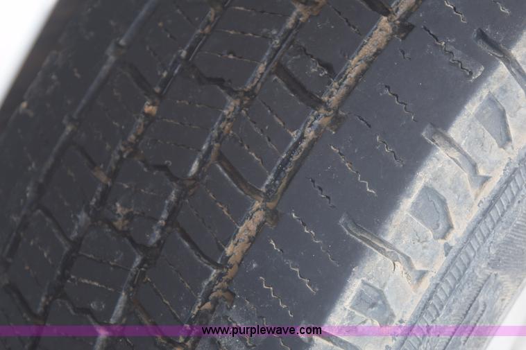 image for item E6075 2007 Ford F150 SuperCab pickup truck