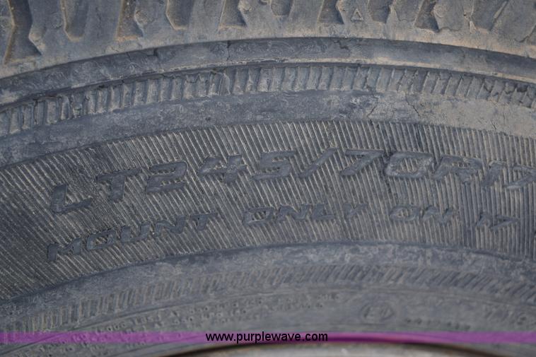 image for item E6075 2007 Ford F150 SuperCab pickup truck