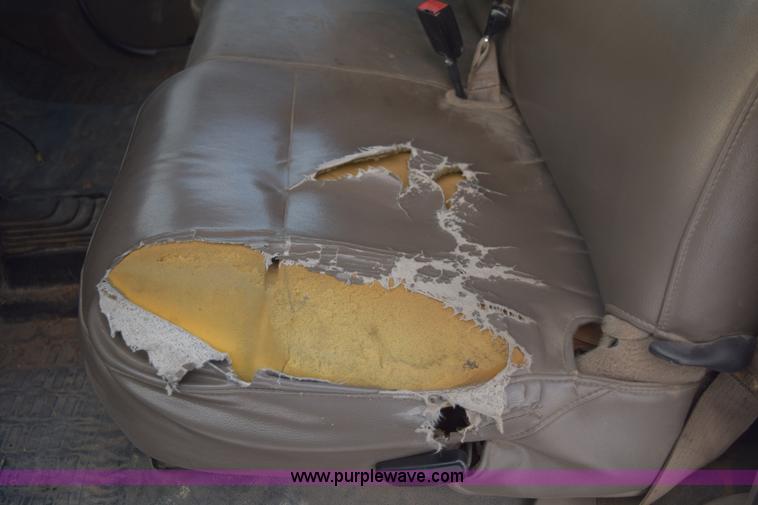 image for item E6076 2008 Ford F450 Super Duty flatbed truck