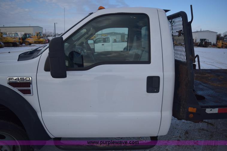 image for item E6076 2008 Ford F450 Super Duty flatbed truck