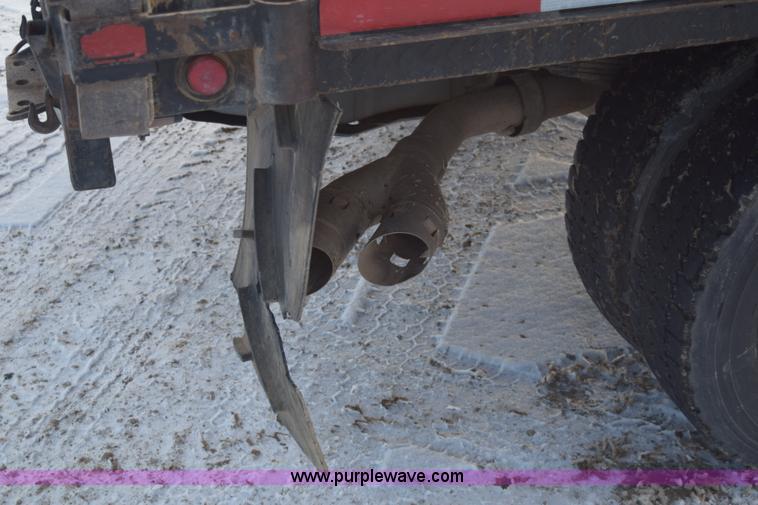 image for item E6076 2008 Ford F450 Super Duty flatbed truck