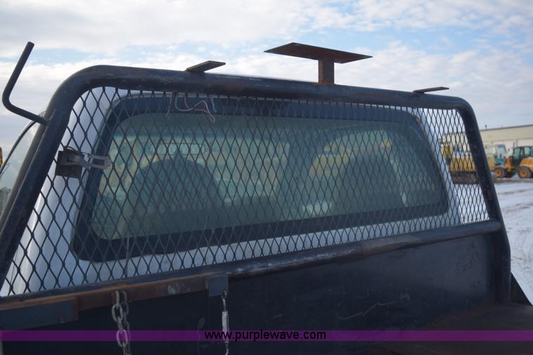 image for item E6076 2008 Ford F450 Super Duty flatbed truck