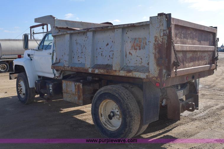 image for item E6088 1991 Ford F800 dump truck