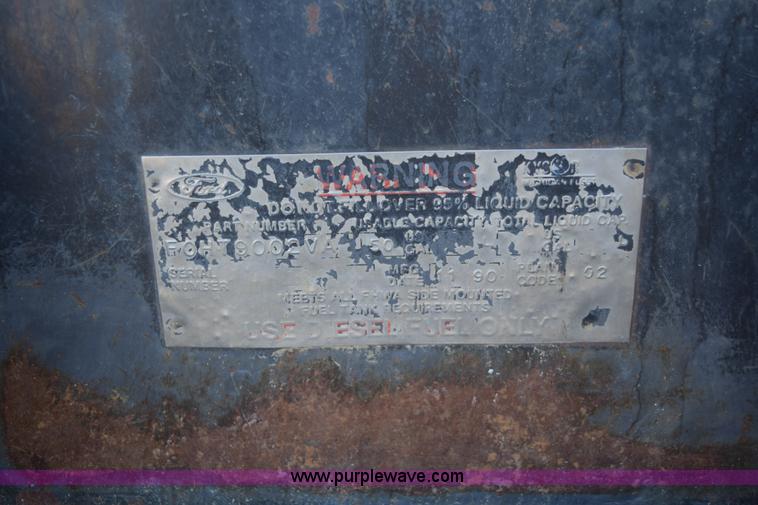 image for item E6088 1991 Ford F800 dump truck