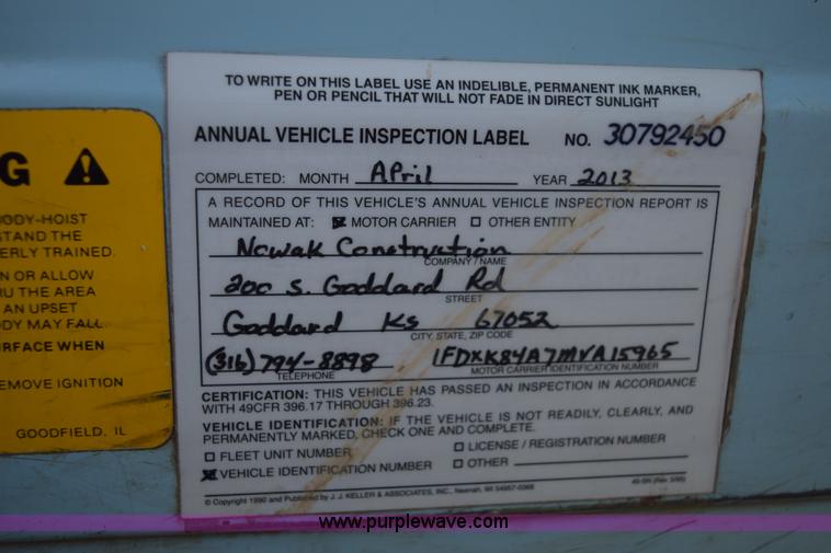 image for item E6088 1991 Ford F800 dump truck