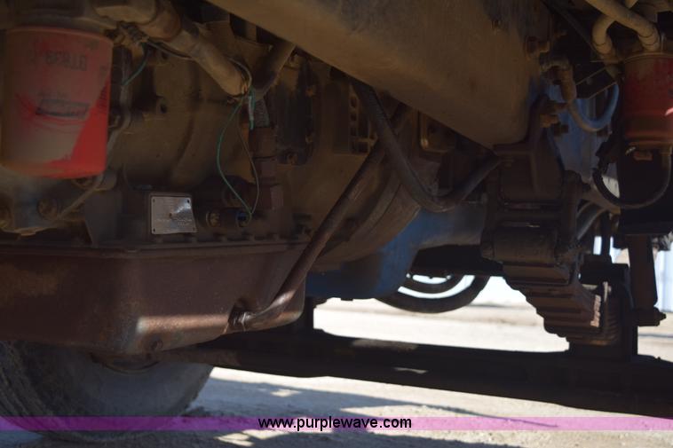 image for item E6088 1991 Ford F800 dump truck