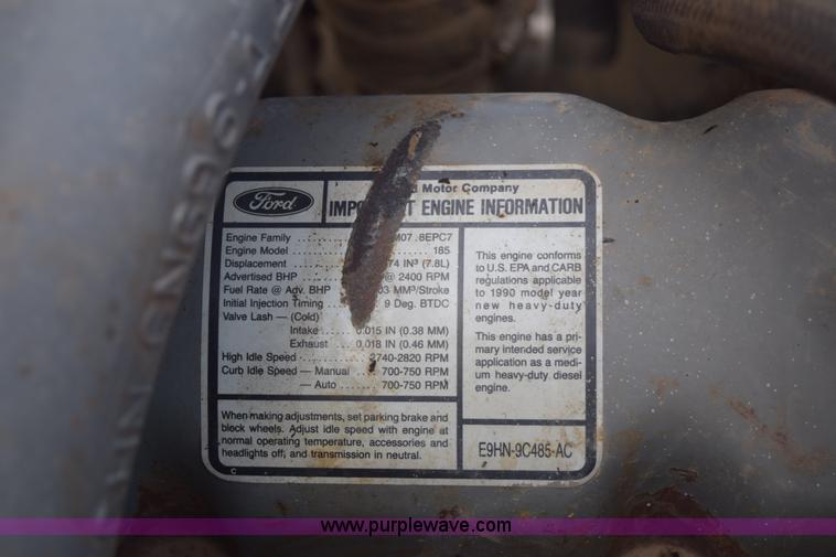 image for item E6088 1991 Ford F800 dump truck