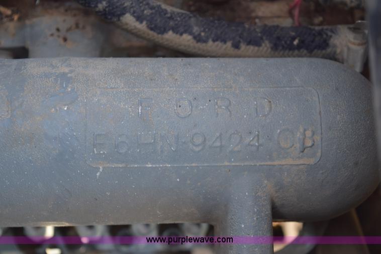 image for item E6088 1991 Ford F800 dump truck