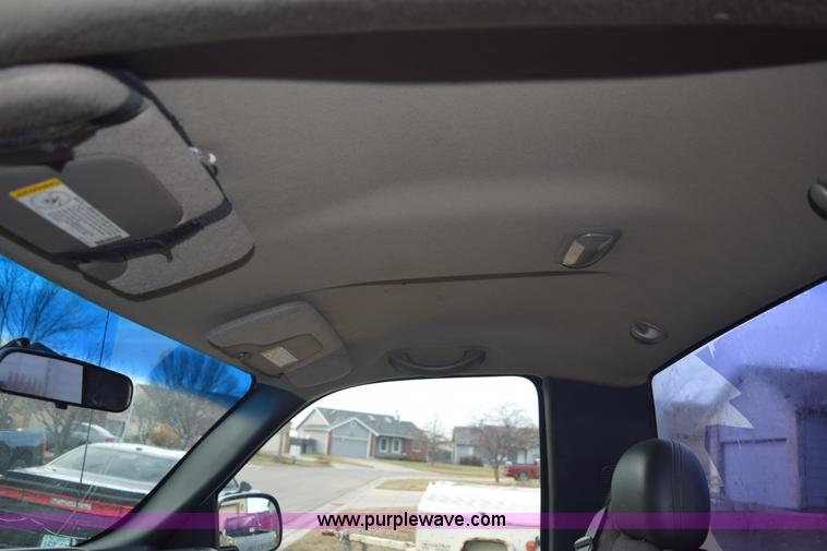 image for item E6089 1999 Chevrolet Silverado 1500 pickup truck