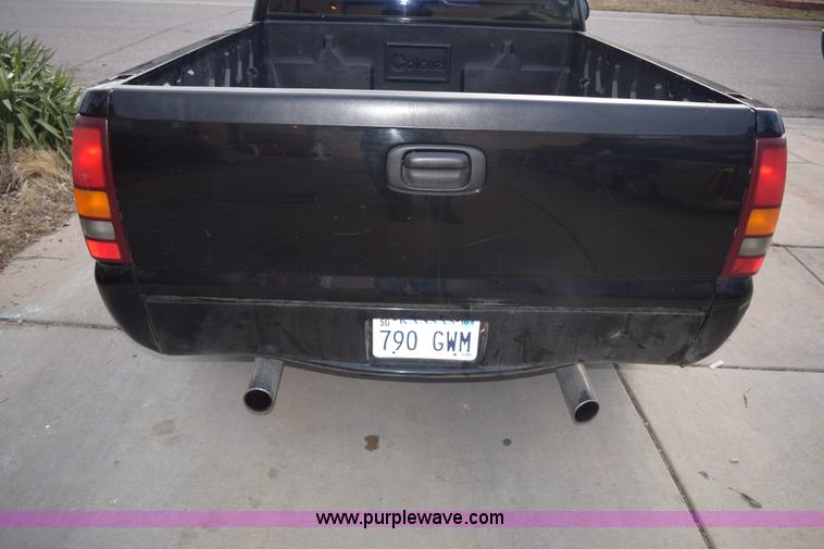 image for item E6089 1999 Chevrolet Silverado 1500 pickup truck