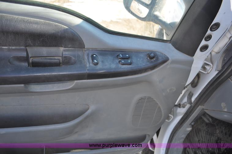 image for item F2175 2006 Ford F250 Super Duty XLT SuperCab pickup truck