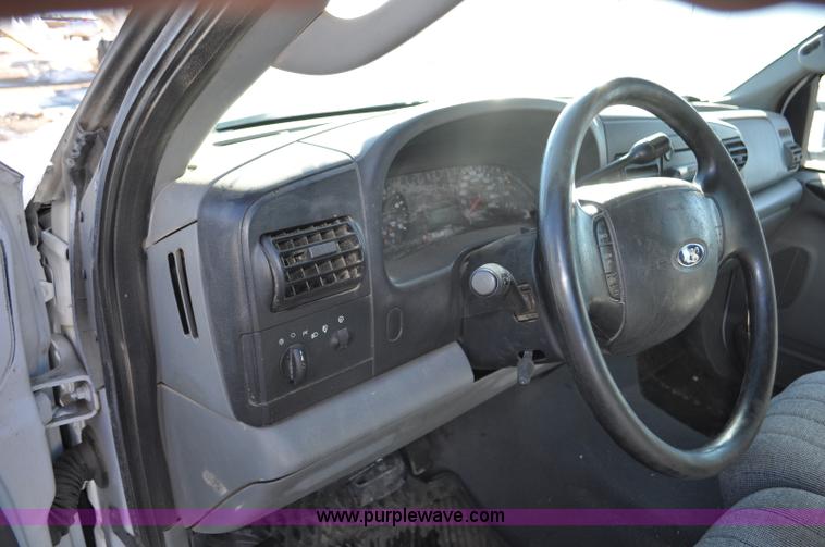 image for item F2175 2006 Ford F250 Super Duty XLT SuperCab pickup truck