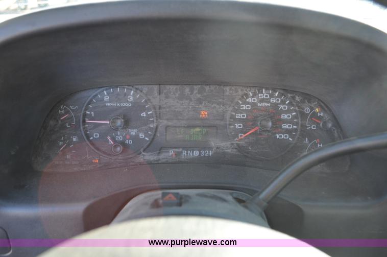 image for item F2175 2006 Ford F250 Super Duty XLT SuperCab pickup truck