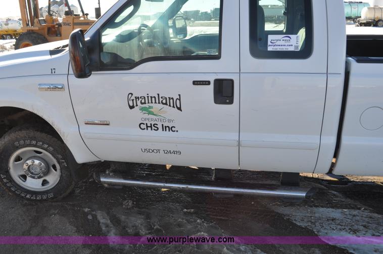 image for item F2175 2006 Ford F250 Super Duty XLT SuperCab pickup truck