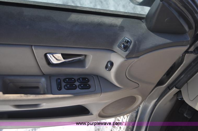 image for item F2177 2002 Mercury Sable GS