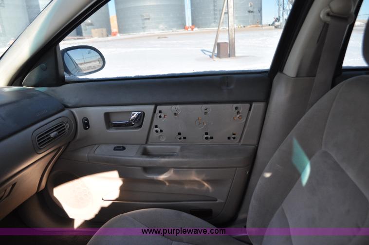 image for item F2177 2002 Mercury Sable GS