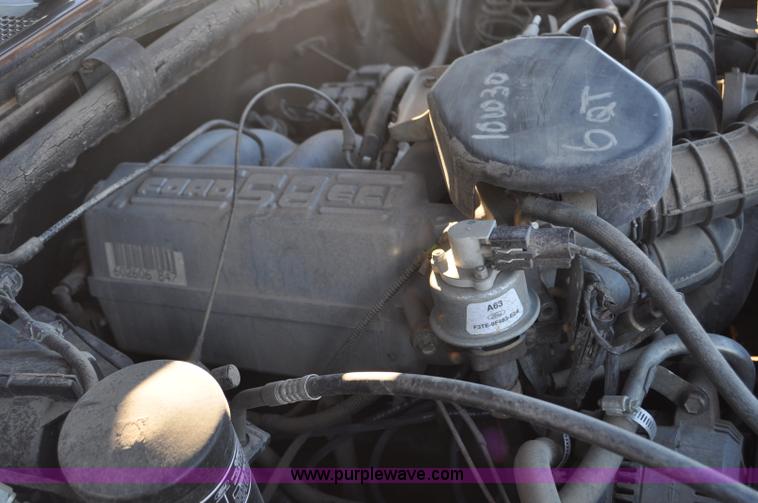 image for item F2178 1993 Ford F150 XLT pickup truck