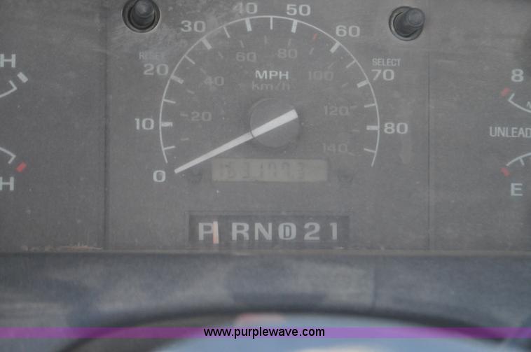image for item F2178 1993 Ford F150 XLT pickup truck