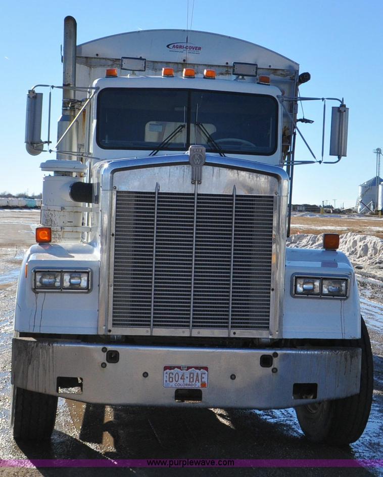 image for item F2180 1986 Kenworth W900 dry fertilizer tender truck