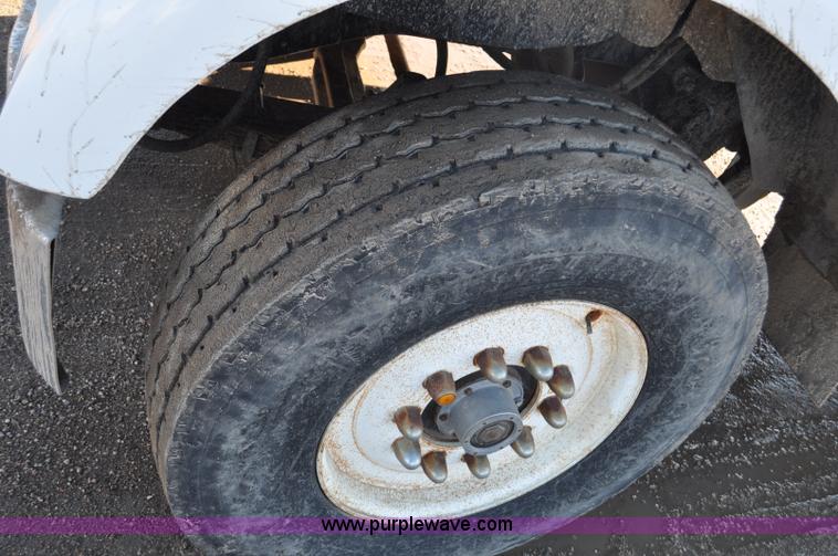 image for item F2180 1986 Kenworth W900 dry fertilizer tender truck