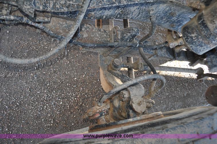 image for item F2180 1986 Kenworth W900 dry fertilizer tender truck