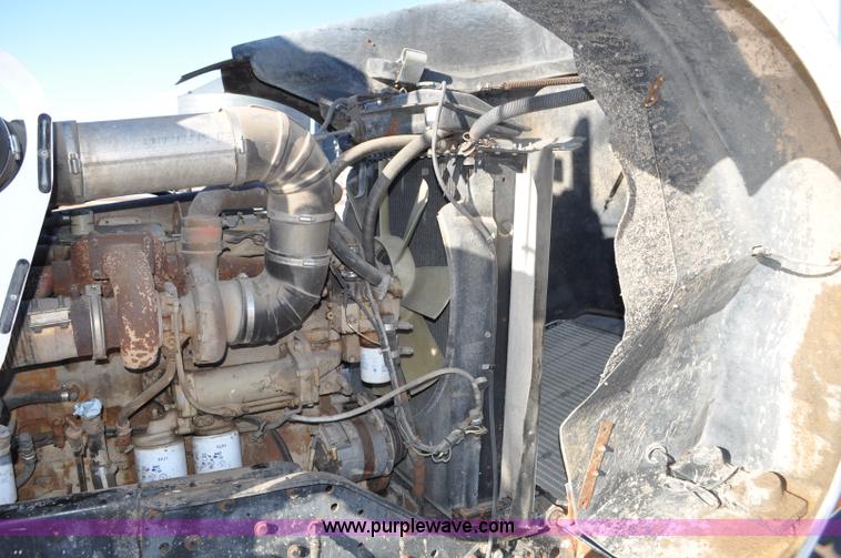 image for item F2180 1986 Kenworth W900 dry fertilizer tender truck