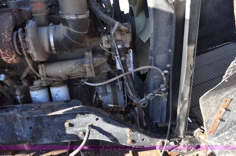 image for item F2180 1986 Kenworth W900 dry fertilizer tender truck