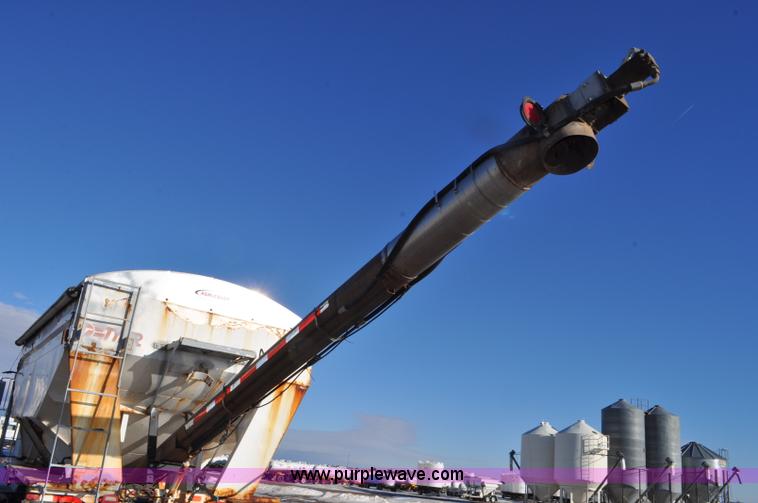 image for item F2180 1986 Kenworth W900 dry fertilizer tender truck