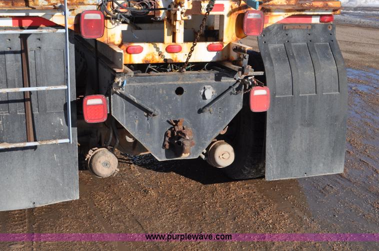 image for item F2180 1986 Kenworth W900 dry fertilizer tender truck