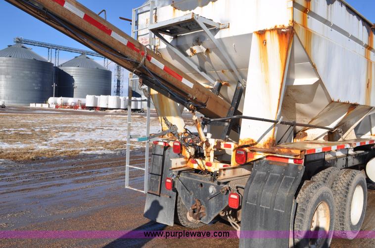 image for item F2180 1986 Kenworth W900 dry fertilizer tender truck