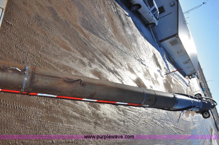 image for item F2180 1986 Kenworth W900 dry fertilizer tender truck