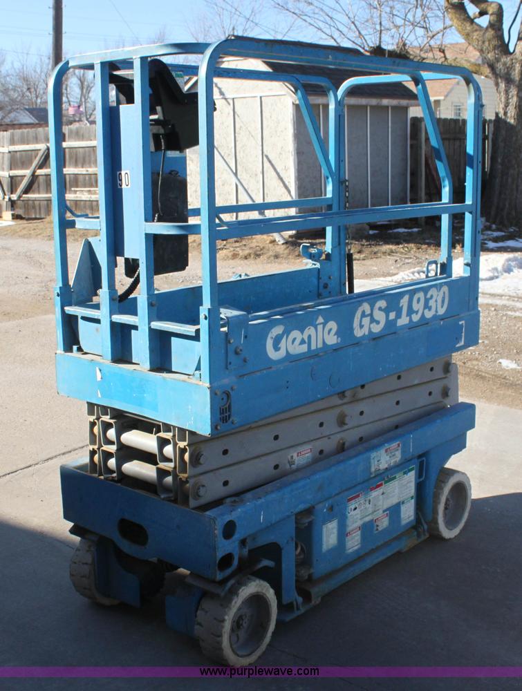 image for item F3436 Genie GS1930 scissor lift