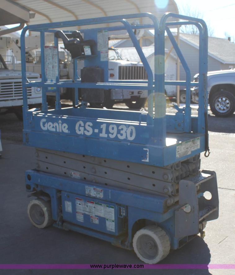 image for item F3436 Genie GS1930 scissor lift