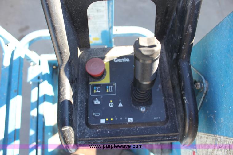 image for item F3436 Genie GS1930 scissor lift