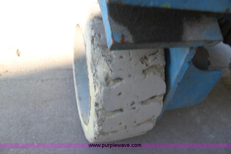 image for item F3436 Genie GS1930 scissor lift